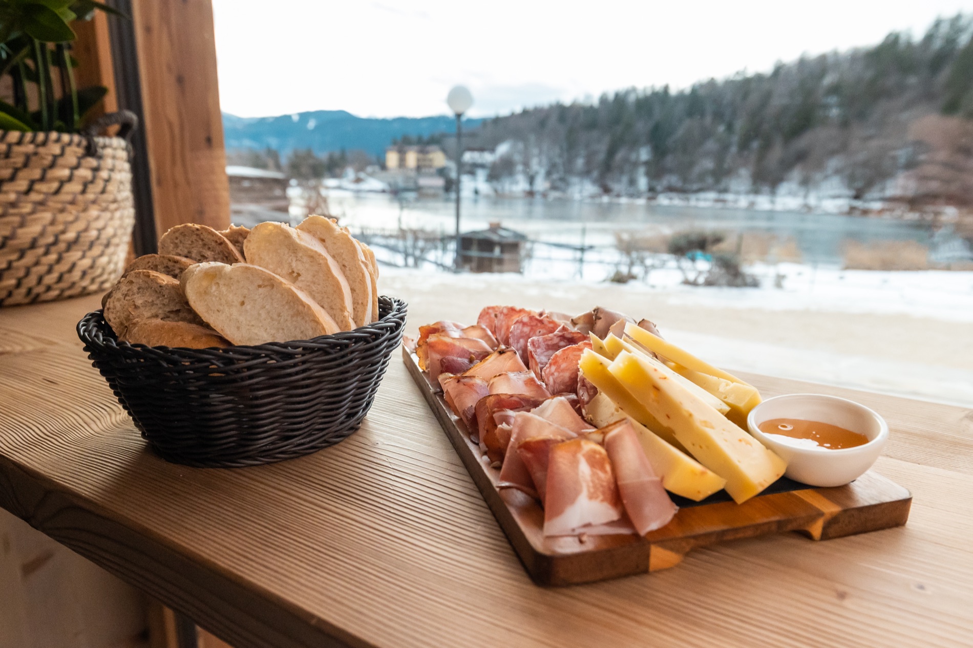 Der Picknickkorb des Sommers, von der Alm nebenan
