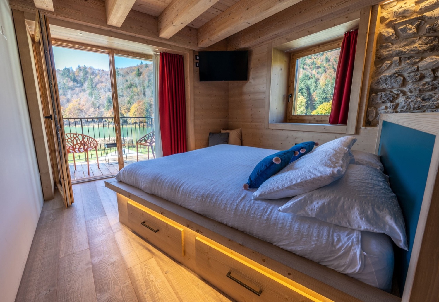 Apart Junior Suite «Blue», dettaglio di design — Bazzario · Lago di Lavarone