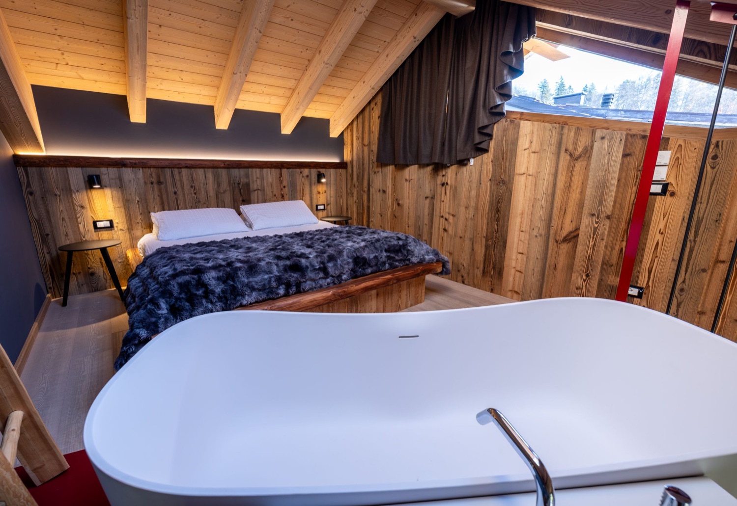 Loft Chalet Apart Suite, dettaglio di design — Bazzario · Lago di Lavarone