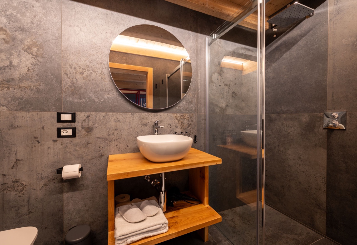 Loft Chalet Apart Suite, il bagno — Bazzario · Lago di Lavarone