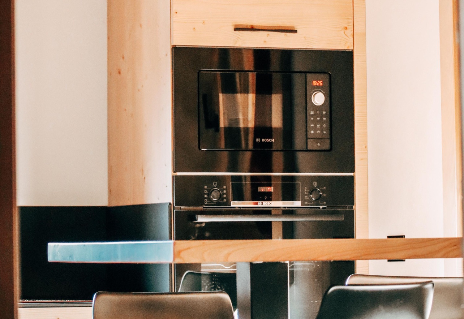 Appartamento Family Loft, vista lago dalla camera — Bazzario · Lago di Lavarone