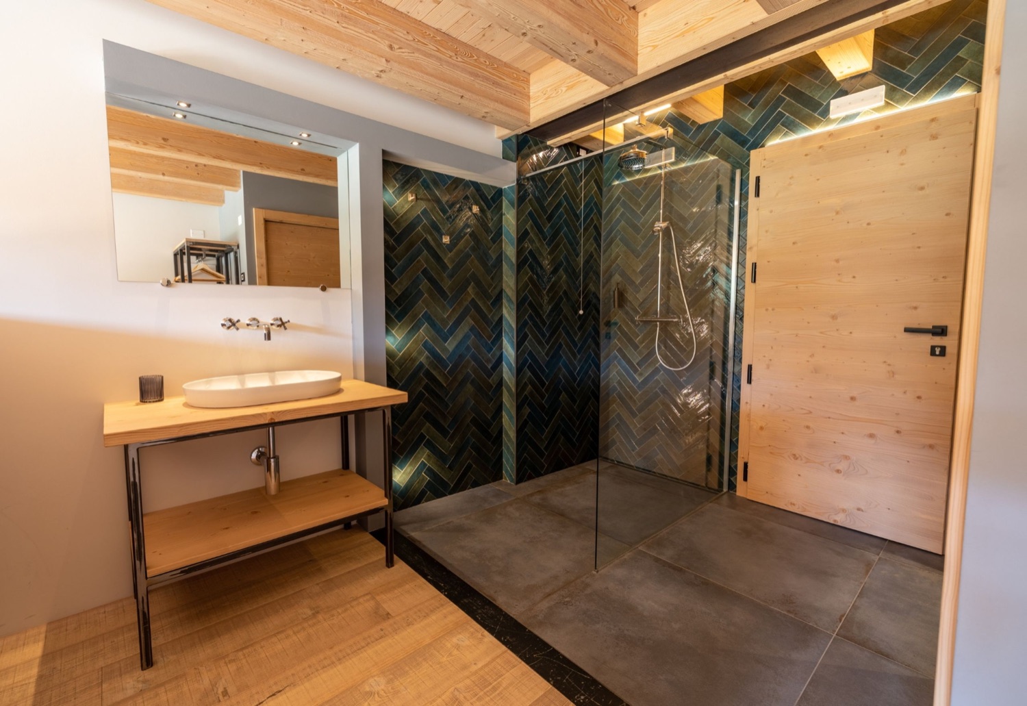 Romantic Grey Junior Suite, dettaglio di design — Bazzario · Lago di Lavarone