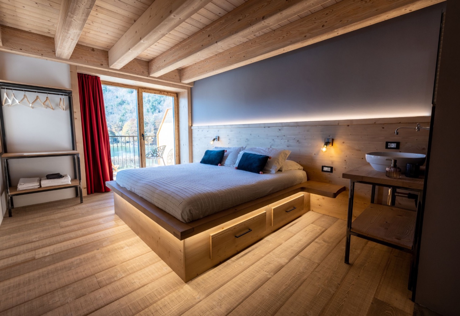 Apart Junior Suite «Pink»