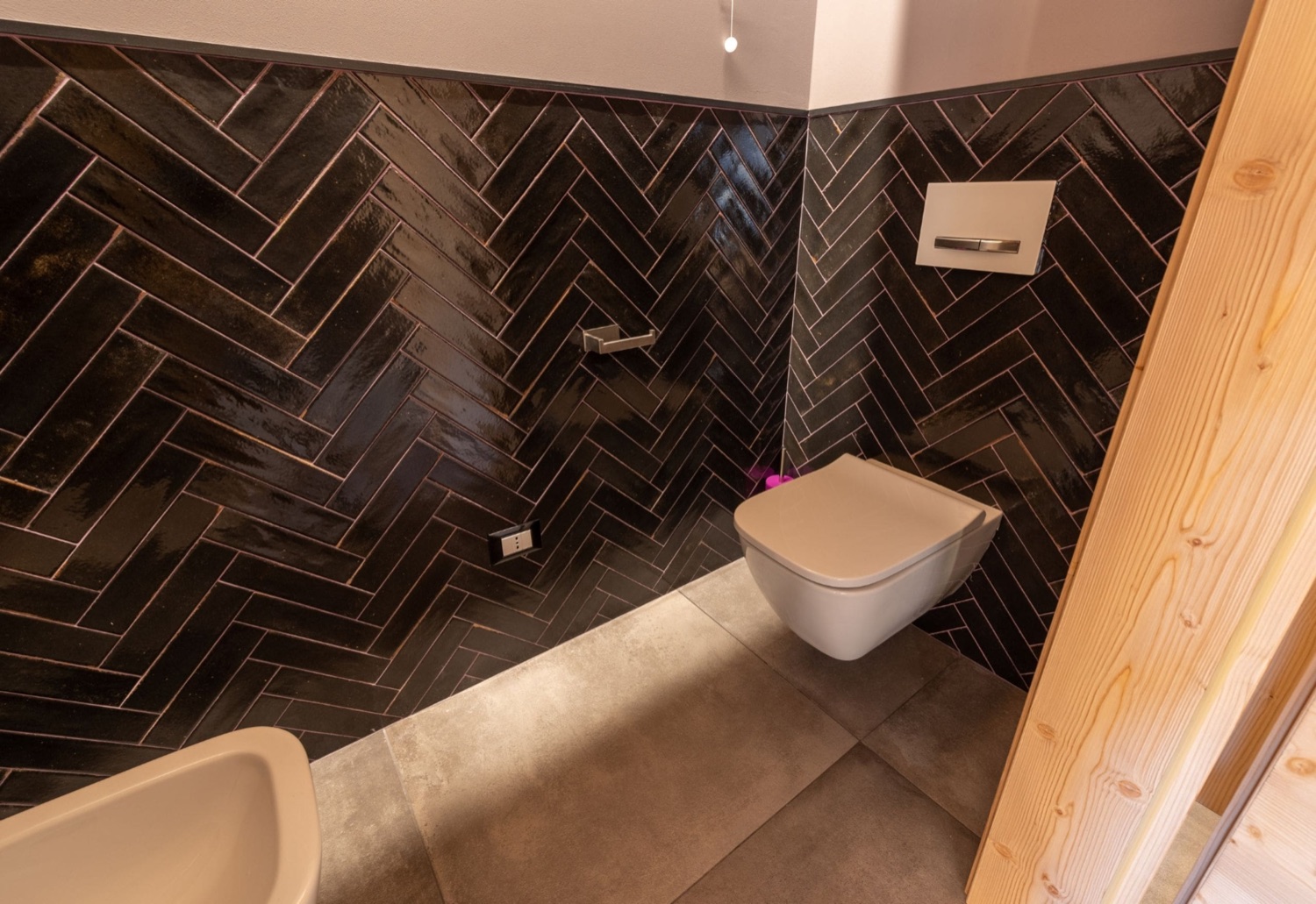 Apart Junior Suite «Pink», dettaglio di design — Bazzario · Lago di Lavarone