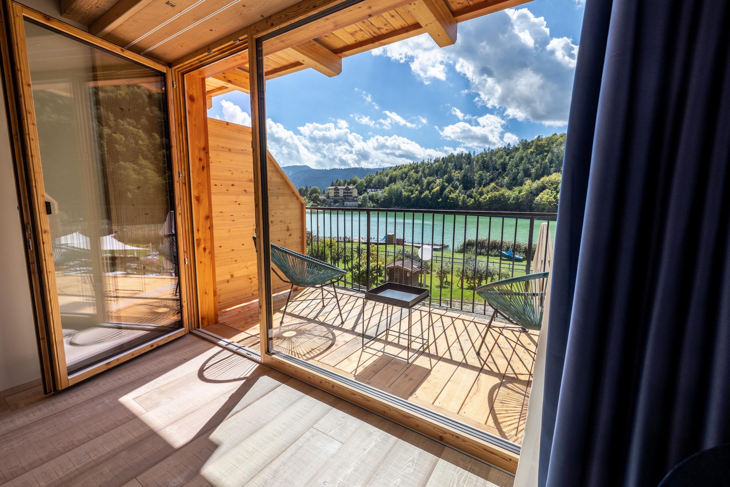 Bazzario_GreySuite_view-HDR