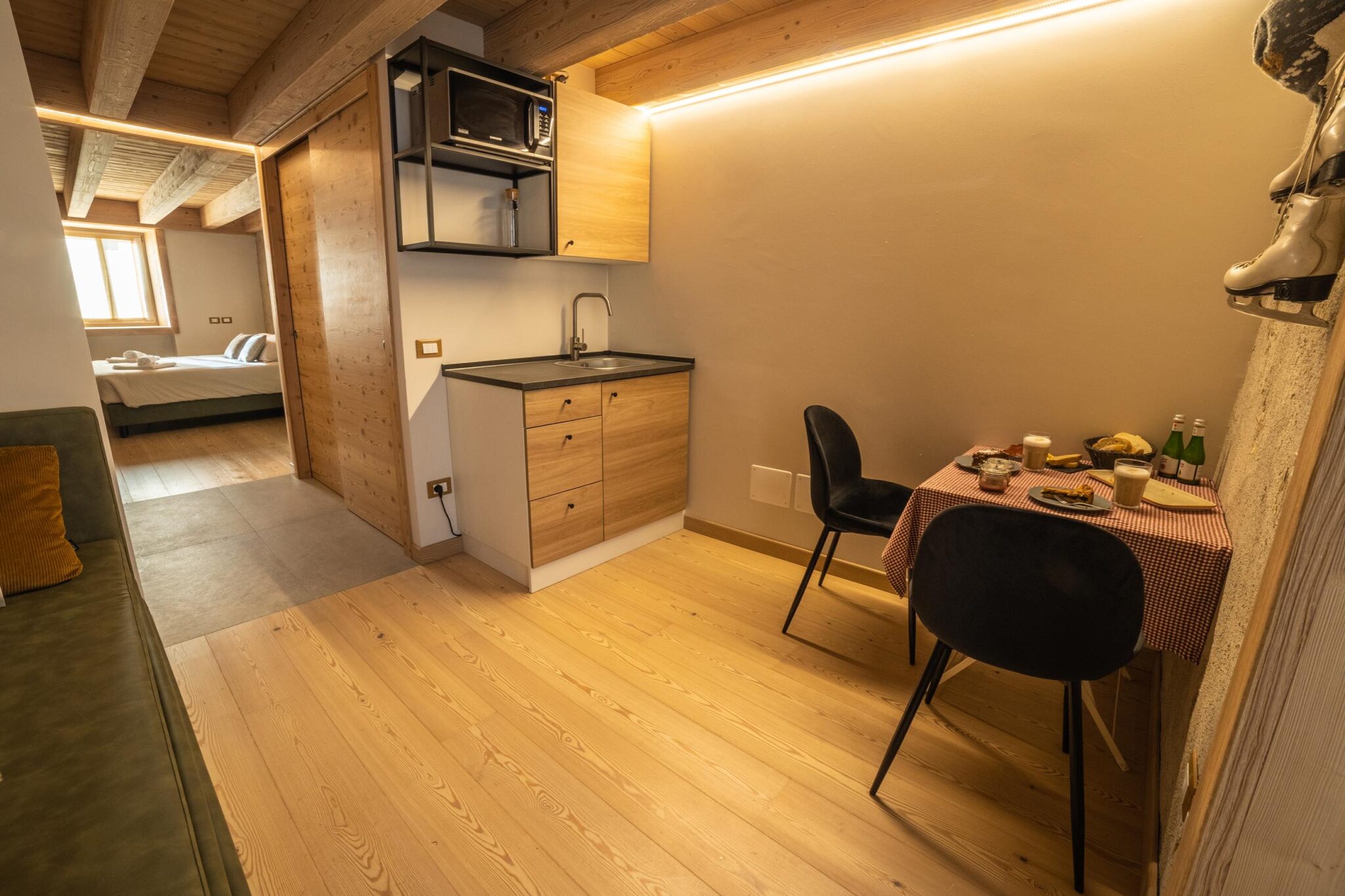 LocalSuite_Fenil_living